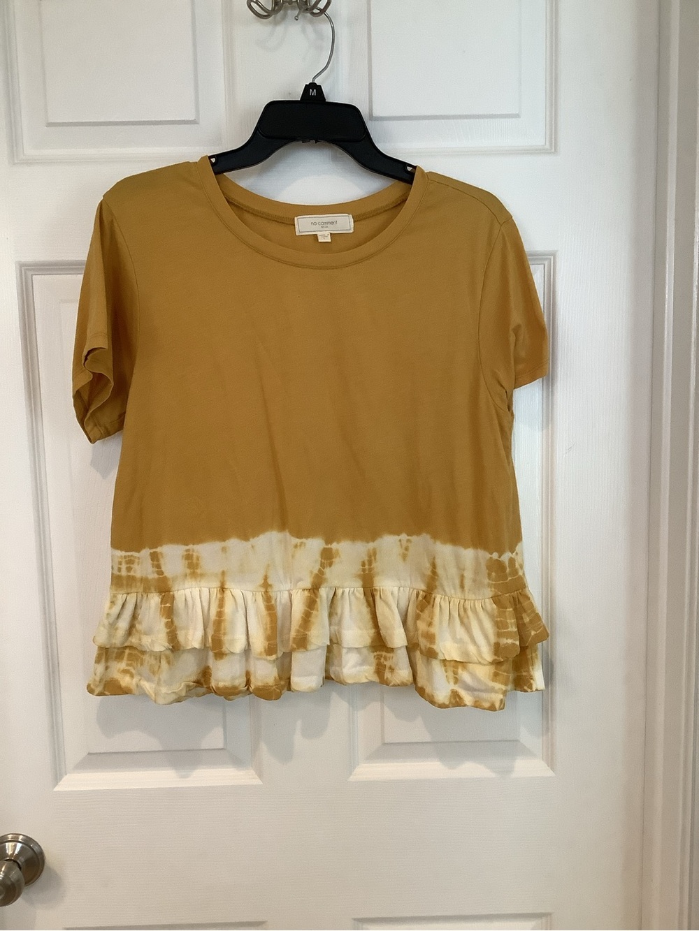 No Comment Ny La Mustard Short Sleeve Ruffle Hem Tee